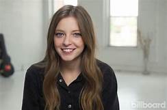 Artist Jade Bird